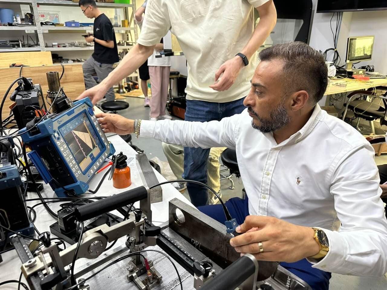 Equipo de Brüder NDT